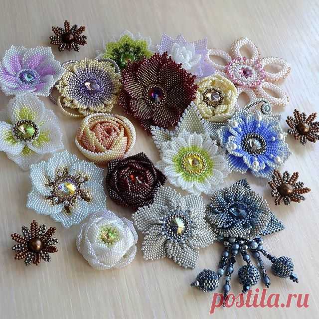 Весна, где-то застряла, поэтому я достала свою коробку с цветами- черновиками и буду зазывать весну. Весна))))) #hellenca79 #цветы #весна #handmade_ru_jewellery