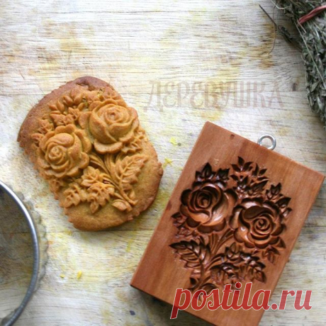 Пряничная доска-штамп "Букет".
Skalki-palki.ru #пряничныедоски  #пряничныескалки, #штампыдлятеста  #пряникиручнойработы, #пряники #ручная работа, #подарокнановыйгод #подарокнаденьрождения