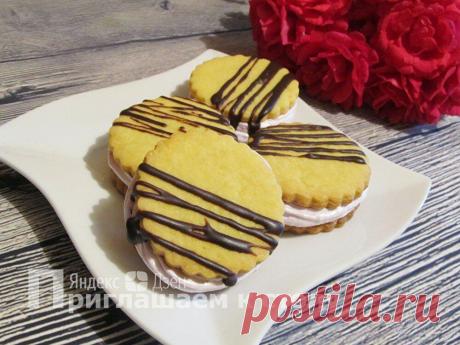 Хрустящие снаружи и нежные внутри пирожные: похожих в продаже не найти, можно только самим приготовить
Недавно я приготовила дома необычные пирожные с зефирной начинкой. Десерт из песочного теста с нежной воздушной массой моим детям понравился больше, чем стандартные лакомства, которые можно купить в магазине. Процесс приготовления этого блюда состоит из нескольких этапов. Для теста потребуются:...
Читай дальше на сайте. Жми подробнее ➡