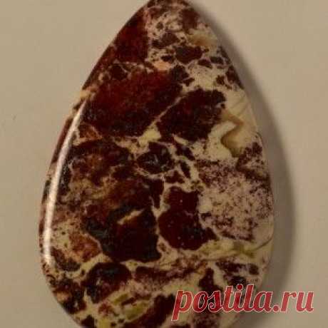Яшма  красная 40 х 25 мм