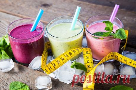 5 полезных коктейлей для вашей фигуры - Журнал для женщин Худейте вкусно! 1. Жиросжигающий кефирный коктейль  🔸Итого на 100 грамм — 39 ккал🔸 Белки- 3 🔸Жиры — 0 🔸Углеводы — 7 🔸 Он ускоряет обмен веществ и выводит излишки продуктов из организма. Регулярное употребление помогает избавиться от лишнего веса. Ингредиенты: • Кефир обезжиренный 1 стакан • Корица 1 ч. л. • Имбирь 1 ч. л. • Красный перец щепотка Приготовление: […]