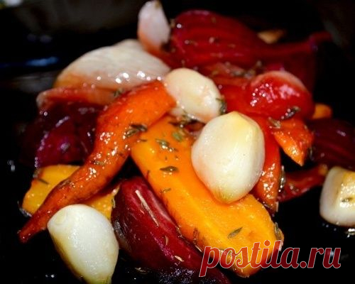 Запеченные овощи в медовом соусе (блюдо для вегетарианцев)