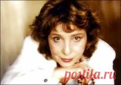 11 июля в 1940 году родился(ась) Елена Камбурова- ПЕВИЦА