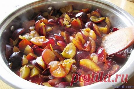 Kiniškas slyvų padažas mėsai / vištienai