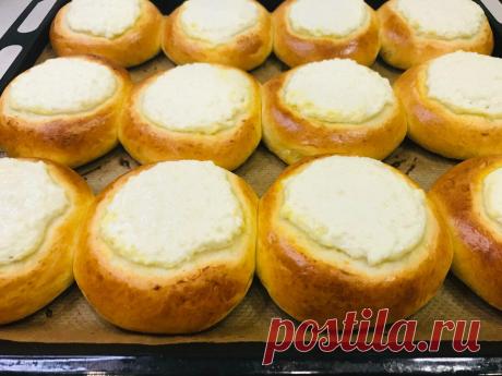 Магазинные отдыхают. Самые лучшие творожные ватрушки готовятся элементарно.
Эти булочки с начинкой помнит ни одно поколение. Их продавали в школьном буфете или давали на полдник в детском саду. Пушистые ватрушки с творожной начинкой не оставляют равнодушными и сегодняшних взрослых. Как же вкусно утром с чаем или кофе отведать ароматную ватрушку. Сразу поднимается настроение и проблемы кажутся...
Читай пост далее на сайте. Жми ⏫ссылку выше