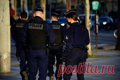 Во Франции задержали киберсталкера за травлю мэра Парижа в сети. Во Франции задержали мужчину за травлю мэра Парижа в сети. С июня по сентябрь задержанный высказывался против Анн Идальго в соцсети X (бывший Twitter). Задержанному грозит до трех лет тюрьмы и штраф до 30 тысяч евро. При этом он уже признал авторство постов и успел извиниться.