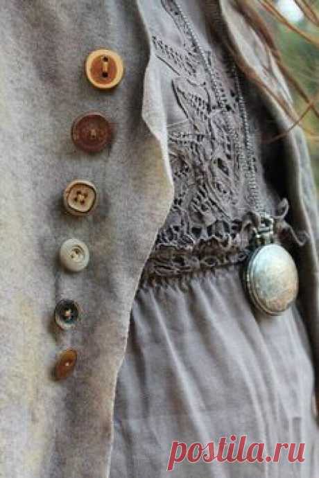 Button and more в Pinterest