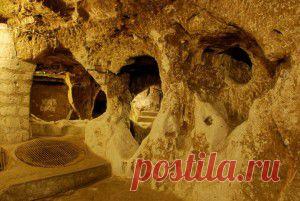 ПОДЗЕМНЫЕ ГОРОДА КАППАДОКИИ, ТУРЦИЯ