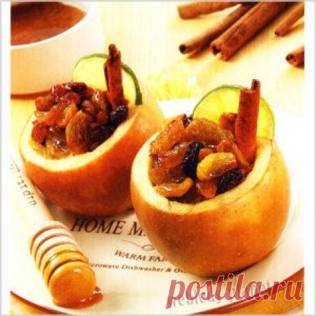 Печеные яблоки, фаршированные изюмом и курагой | Мир современной здоровой женщины