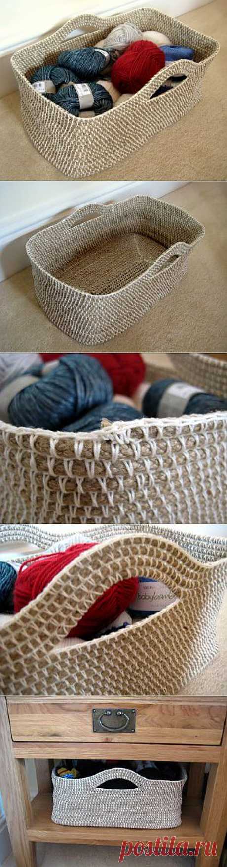 Корзина крючком из верёвки для рукоделия.