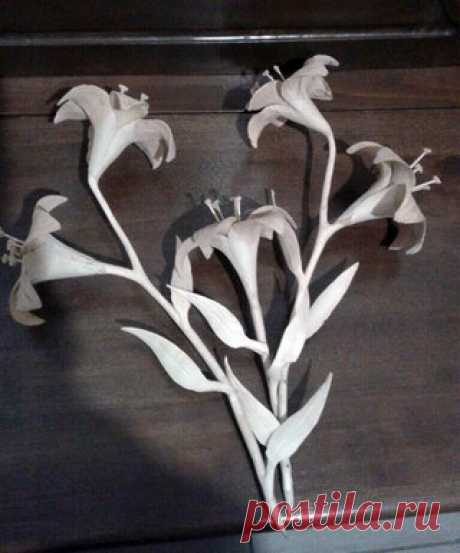 А тем временем, в нашей мастерской расцвели 
#Резьбаподереву #Woodcarving #Ручнаяработа #Woodworking #Стамески