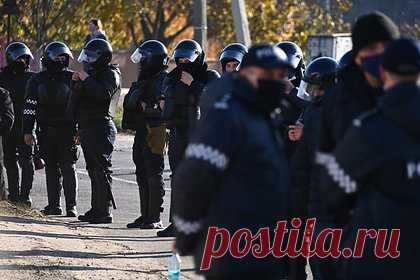В Приднестровье задержали еще двух человек по делу о подготовке теракта. В Приднестровье задержали еще двух человек по делу о подготовке теракта в Тирасполе. Об этом заявил прокурор непризнанной Приднестровской молдавской республики (ПМР) Анатолий Гурецкий. «Задержаны еще два человека, которые имеют отношение к тому, что произошло», — сказал он.