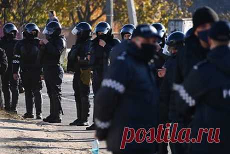 В Приднестровье задержали еще двух человек по делу о подготовке теракта. В Приднестровье задержали еще двух человек по делу о подготовке теракта в Тирасполе. Об этом заявил прокурор непризнанной Приднестровской молдавской республики (ПМР) Анатолий Гурецкий. «Задержаны еще два человека, которые имеют отношение к тому, что произошло», — сказал он.