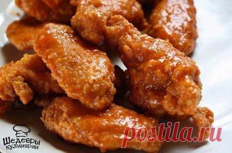ВКУСНЫЕ КРЫЛЫШКИ РАЗНЫХ КУХОНЬ МИРА 

1) Куриные крылышки по-американски

ИНГРЕДИЕНТЫ:
● томатный соус – 1/2 стакана, 
● томатная паста – 2 ст.л., 
● чеснок – 2 зубчика, 
● свежая петрушка – 1/2 пучка, 
● куриные крылышки – 12 шт., 
● хлебные крошки – 1,5 стакана, 
● специи, 
● лимонная цедра – 1 ч.л., 
● оливковое масло.

ПРИГОТОВЛЕНИЕ:
Смешайте соус, томатную пасту, измельченный чеснок и петрушку. Разрежьте каждое крыло и поместите их в керамическую миску. Затем залейте ...