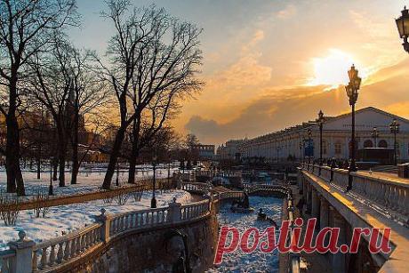 Москва.