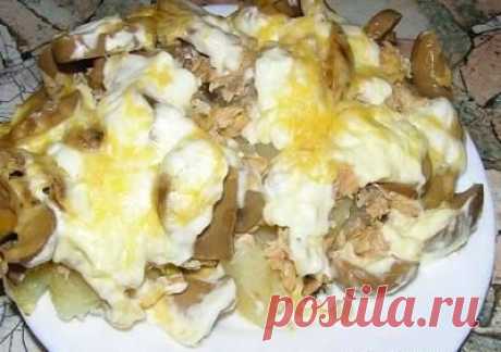 Картошка с мясом и грибами в мультиварке