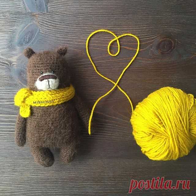 Teddy bear is available for order. Price - 25€ + postage. 
Also see another toys in my shop, the prices are from 14 €
🇷🇺Мишка доступен к заказу. Стоимость 1800₽ + почтовые расходы. 
Сотрите также другие игрушки в моем магазине.
Цены от 1000₽ (€ 14).
________
#knittedtoy #mishinsy #вязаныеигрушки #авторскиймишка #мишканазаказ #медведик#мишкаручнойработы#ручнаяработаспб#игрушкикрючком #игрушкиручнойработы #изшерсти#крючком#wool #häkeln#newbornprops #newborn #props#requisit...