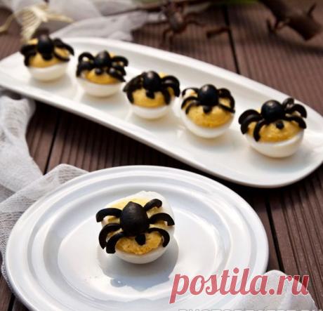 Фаршированные яйца с тунцом на Хеллоуин рецепт с фото пошагово Фаршированные яйца с тунцом на Хеллоуин - пошаговый кулинарный рецепт приготовления с фото, шаг за шагом.
