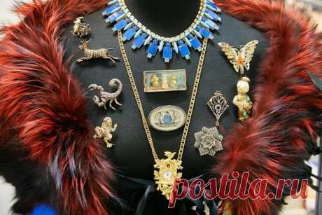 УКРАШЕНИЙ МНОГО НЕ БЫВАЕТ... В Москве открывается XIV выставка  «Бижутерия от винтажа до наших дней». Торжественное открытие 19 нояюря в 19:00. Далее выставка работает с 20 по 22 ноября с 11:00 до 21:00. Адрес: Краснопролетарская ул,36 Б-Ц «АМБЕР ПЛАЗА», м.Новослободская.  - TheLook