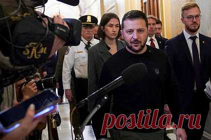 В США заявили о провале визита Зеленского. Визит президента Украины Владимира Зеренского в США назвали провальным, так как он не достиг своей основной цели. Украинскому лидеру так и не удалось убедить американских законодателей в необходимости немедленного предоставления Киеву дополнительных средств в качестве военной помощи.
