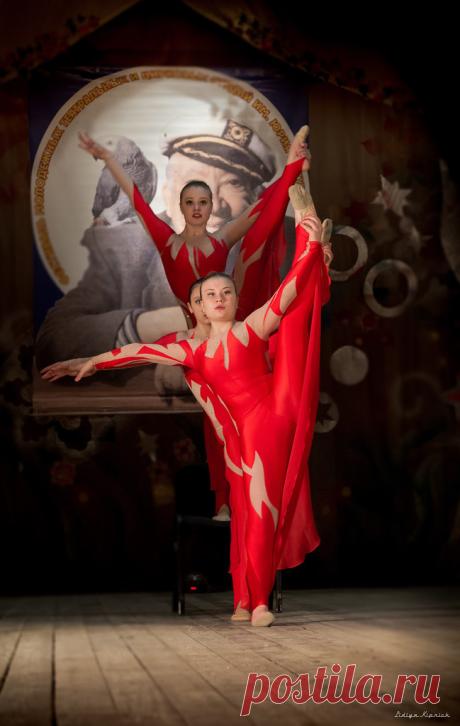 acrobatics, art, circus, culture, festival, gymnastics, theatre, urban, акробатика, арт, гимнасты, город, дети, искусство, культура, на сцене, праздник, россия, смоленская область, театр, фестиваль, фото, фотограф, цирк, юрий никулин
