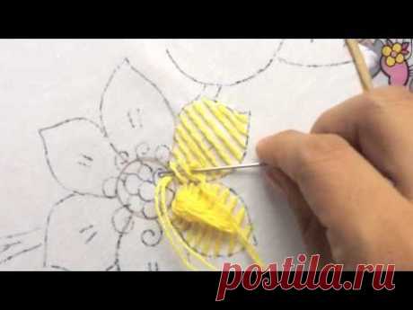 40.- Bordado fantasía para pétalo de flor