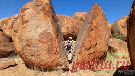 Непостижимые технологии. Кто и зачем распиливал огромные валуны?