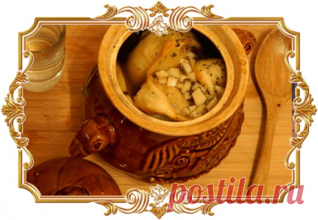 #Кундюмы #классические #по_мотивам #Левшина (#рецепт #постный, и #вегетарианский, и #диетический)

Кундюмы - #блюдо, известное с древних времен и очень популярное в пост, так как готовится с постной начинкой. Кундюмы - близкие родственники пельменей. Начинка с длиннозерным рисом и ароматными сушеными грибами одна из классических начинок для этого блюда.
Показать полностью...