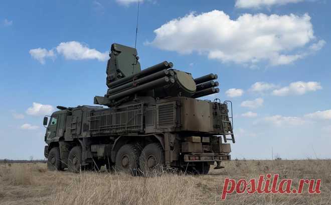Российские военные сбили 16 беспилотников ВСУ за час. Силы ПВО России перехватили 16 украинских дронов за час в небе над Крымом и Черным морем, сообщает пресс-служба Миноборны в своем телеграм-канале.