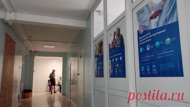 В Сибири медсестра получила кулаком в лицо и живот, защищая врача от пациентки. В Искитимской больнице пациентка набросилась на одну из сотрудниц на рабочем месте. Об этом сообщили в пресс-службе медицинского учреждения. По словам медиков, все произошло 12 августа. Пациентка зашла в кабинет 63-летней заведующей ...
