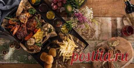 8 интересных аппетитных блюд бразильской кухни Бразильская кухня является самой вкусной и уникальной на континенте Южной Америки. Рецептура блюд многообразна благодаря комбинации кулинарных традиций разных народов мира.