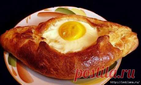 Аджарские хачапури с яйцом. Нравится всем!