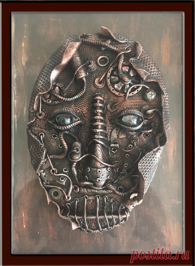 Свои картины. Готовые работы и на заказ
Мастер, предлагаю картины ручной работы, стиль разный, работы производятся из полимерной глины и прочих материалов, на стекле, обрамление деревянной рамой. Принимаю заказы по Вашим темам, возможно работа с фото (например, Вашего домашнего питомца, кроме портретов. На сайте представлены 7 готовых работ в технике альтернативный стимпанк.
Названия и размеры (см):
Маска (17*25)
+7 938 483 8542 Александр