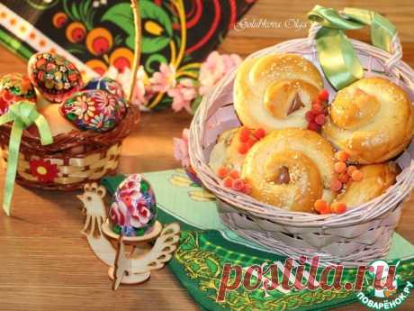 Сладкие пасхальные крученки с изюмом. Сладкие, аппетитные и ароматные булочки-крученки на кефире и молоке с изюмом. Готовить просто!