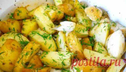 Запеченный картофель в духовке / Простые рецепты