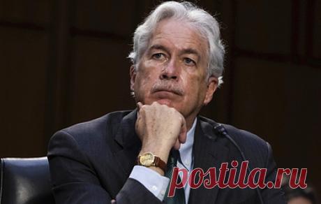 WP: глава ЦРУ сказал президенту Украины, что оказывать помощь стране будет сложнее. Уильям Бернс также рассказал Владимиру Зеленскому о своих &quot;предположениях относительно военных планов России на ближайшие недели и месяцы&quot;, сообщила газета