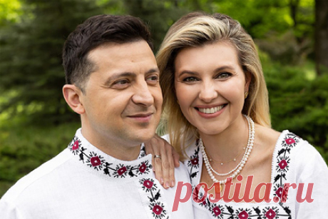 Семью Зеленского уличили в отдыхе на Сейшелах. Украинские журналисты уличили семью президента Владимира Зеленского в отдыхе на Сейшельских островах в начале января. Близкие главы государства провели время в пятизвездочном отеле, сутки в котором стоят около тысячи долларов. Использование зала официальных делегаций в аэропорту могло быть оплачено из бюджета.