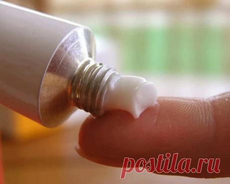 Натирает между ног при ходьбе: как избежать этого и чем лечить