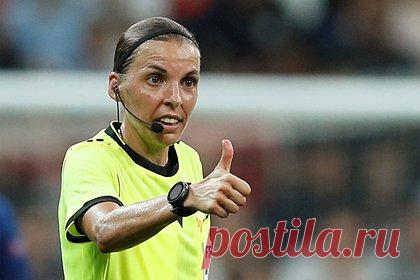 Главным судьей матча чемпионата мира по футболу впервые станет женщина. Международная федерация футбола (ФИФА) объявила о назначении француженки Стефани Фраппар главным арбитром матча третьего тура группового этапа чемпионата мира 2022 года в Катаре между сборными Коста-Рики и Германии. Женщина впервые станет главным судьей матча чемпионата мира по футболу.