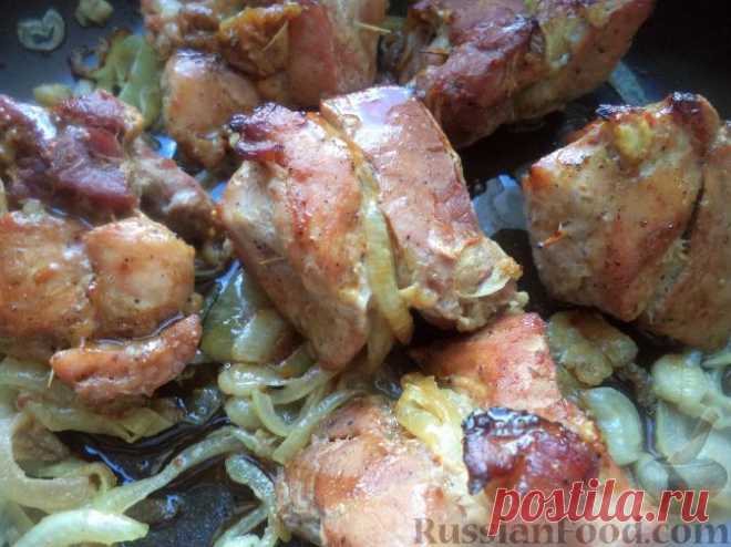 Шашлычное мясо у тебя в духовке! Давно искала такой рецепт, получилось мягкое и сочное 





 
Продукты (на 4 порции)



Свинина - 500 г


Лук репчатый - 2-4 шт.


Соевый соус - 2 ч. ложки


Чеснок — 1-3 зубчика


Соль - по вкусу


Черный молотый перец - по вкусу


Специи - по вкусу


Р…