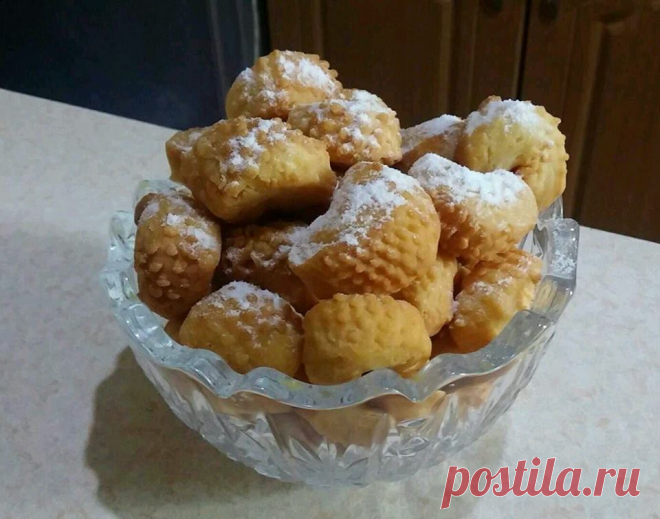 ПРИГОТОВЛЕНИЯ К ПРАЗДНИЧНОМУ СТОЛУ.  
ЗАВТРА У МУСУЛЬМАН ПРАЗДНИК КУРБАН ХАЙИТ . ПО ТРАДИЦИИ ЗА ДЕНЬ ДО ХАЙИТА В ДЕНЬ 