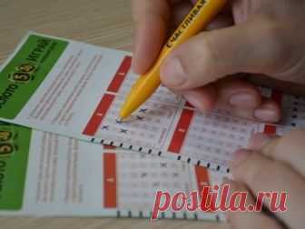 Заговор на выигрыш в лотерее Стать обладателем выигрышного билета удается не каждому. Большинство людей разочаровываются сразу же после первого проигрыша. Однако если произнести специальный заговор, можно существенно повысить свои шансы на успех...