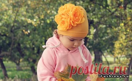Детская шапочка с цветами
