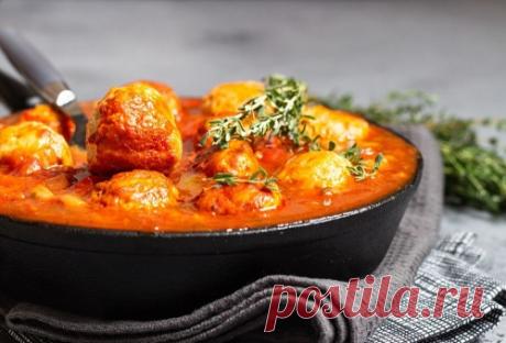 Чили с фрикадельками из индейки / Меню недели