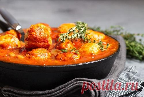 Чили с фрикадельками из индейки / Меню недели