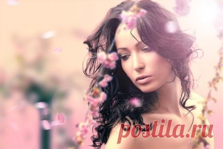 Экономия на себе - симптом отказа от женственности

Огромное количество женщин страдают болезнью под названием «экономия на себе». Разберемся в этом вопросе более детально:

Что такое экономия на себе:

&gt; Женщина приходит в магазин или на рынок, покупает продукты детям, мужу, собаке, родителям, а на себя или не остается уже денег, или женщина решает обойтись и без того, что ей хотелось бы купить. Экономия на себе – это когда вам НЕ жалко денег на детей, на мужа, но когда в...