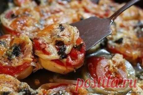 Кабачки запеченные с луком и помидорами.