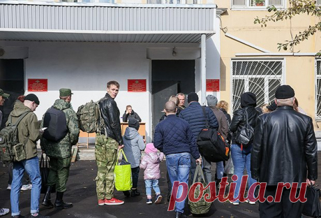 «Опасно просто их присутствие там» Миллионы россиян страдают из-за болезней психики. Почему их пытаются мобилизовать?: Общество: Россия: Lenta.ru