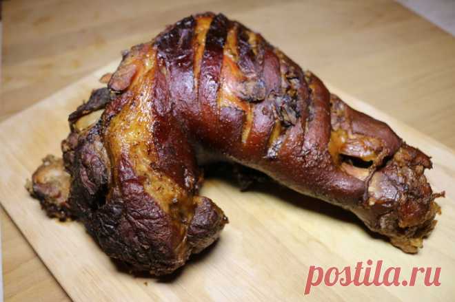 Рулька запеченная в духовке 10 часов! Сама нежность! 


Приготовил мясо по рецепту одного знакомого. Суть его заключается в том, что можно приготовить любое мясо очень вкусным, если готовить его при минимальной температуре продолжительное время. Опробов…