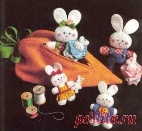 Зайчики и морковка.